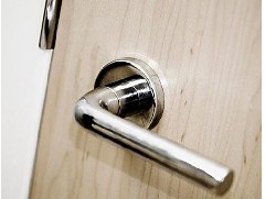 工業(yè)門鎖常用的材質及表面處理方法