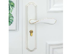 如何更換門把手方向？